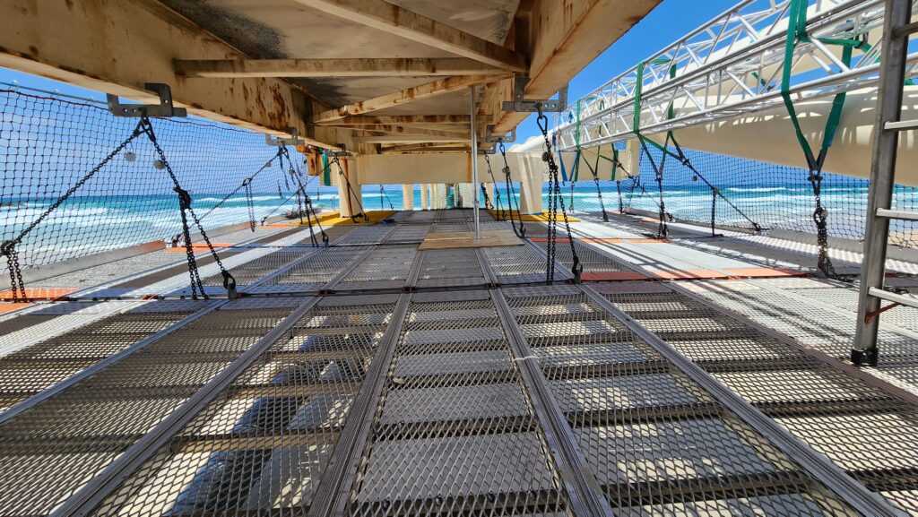 Under Jetty V-Deck